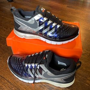 MENS NIKE FINGERTRAP MAX AMP PURPLE SHOES US 11.5